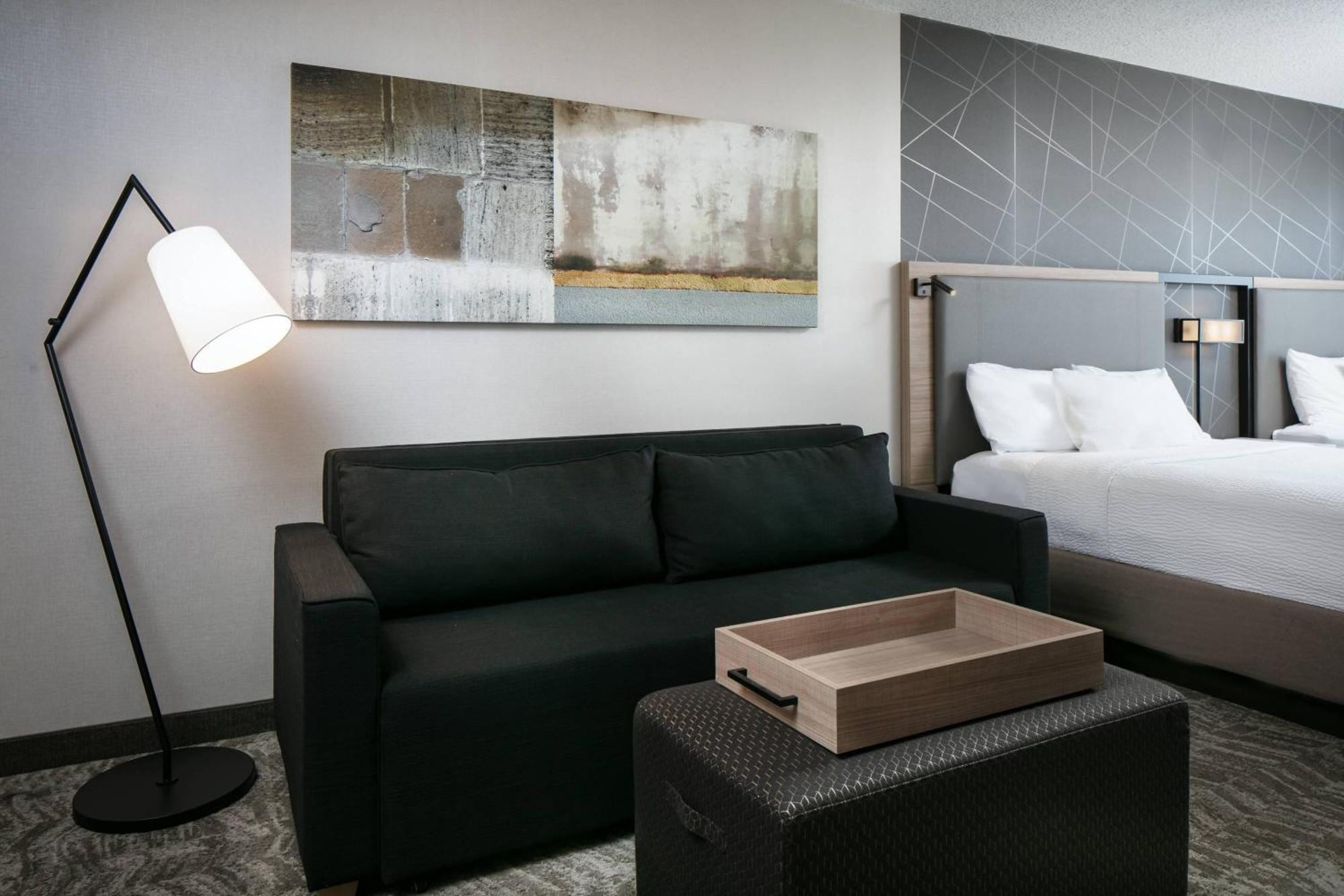 Springhill Suites By Marriott Tulsa Exterior photo